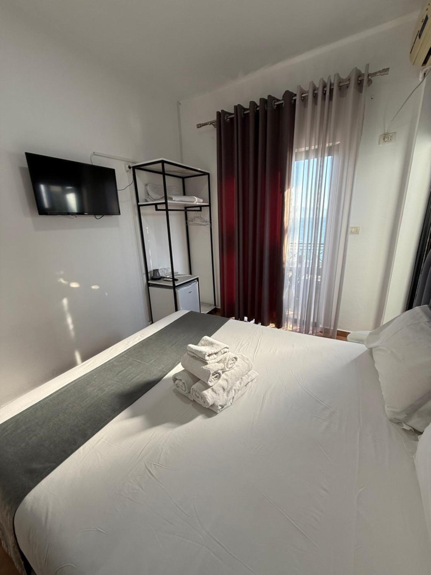Hotel Summer ซารานเดอ ภายนอก รูปภาพ